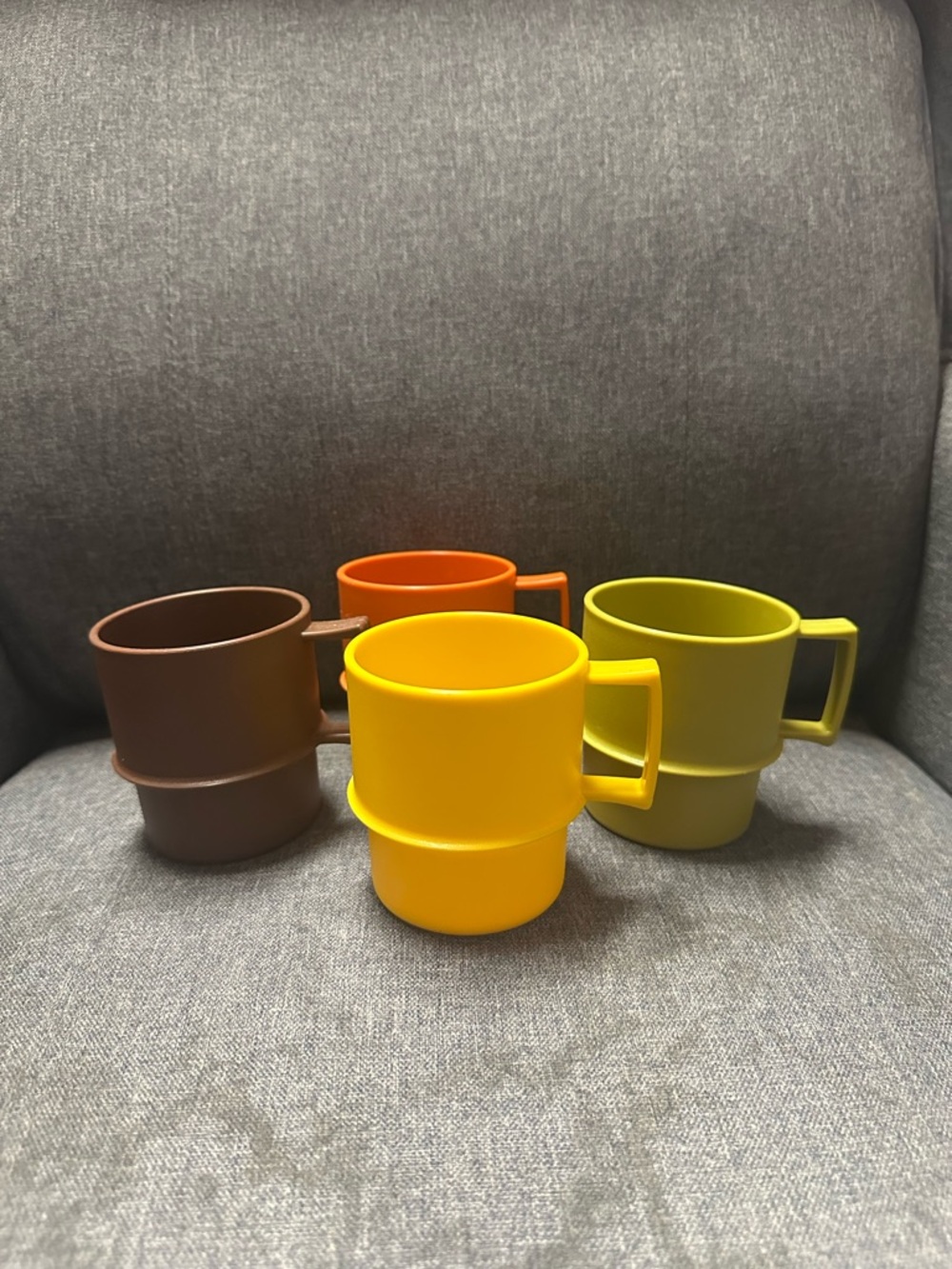 Tupperware Set of 4 Vintage Coffee Mugs - Retro 1970’s Colors - Picture 5 of 7